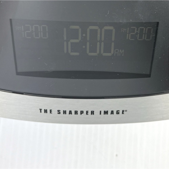 Sharper Image EC-B100 20 Sound Soother Dual Alarm Digital Clock - Picture 6 of 6